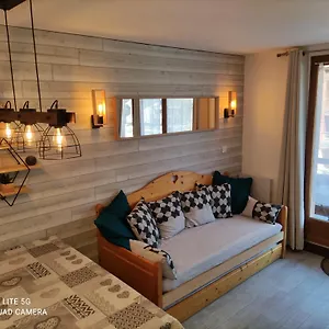 *risoul* Jolie T2 De 5/6 Couchages Risoul